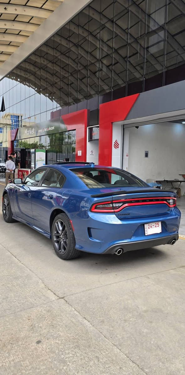 جارجر 2023 GT PLUS  ( الإصدار الاخير ) LAST CALL
6 سلندر فور ويل 
لون مميز بحري 💙 
ماشية 20 فقط 
بلاك ايدشن BLACK EDITION 

فتحة سقف ( سلايت )
شاشة كبيرة ابل كار بلي واندرويد اوتو 
سوبر تراك باك
تشغيل عن بعد 
حساسات خلفية 
سستم سماعات الباين 
كشنات تدفئة 
وضعيات قيادة سبورت وايكو 

بيها قطعتين صبغ...
( بدون شاصي وبدون دواخل )

كاتي بدون رقم تترقم شمالي ( اربيل دهوك سليمانية )

السعر : 220 
مكان السيارة دهوك 
***********
***********
اتصال أو واتساب
