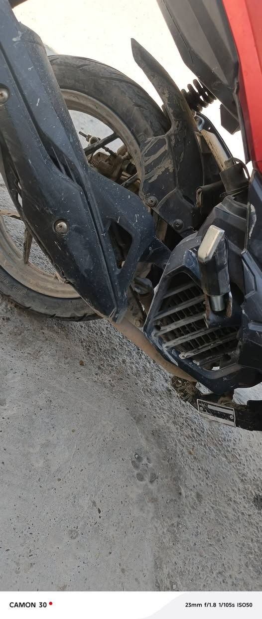 سلام عليكم دراجه  GTS جيتي اس ياباني دراجه مال رمبه نازله صار 6 شهر مليون 150 بس دراجه ندعمت ونكسر البجم الباقي كفاله سلف هندر كهرباياته كله شغاله السعر 500 وبيه مجال شرط  تاكل الكاع معدل لا مو 160 مكان بغداد زعفرانيه ***********
