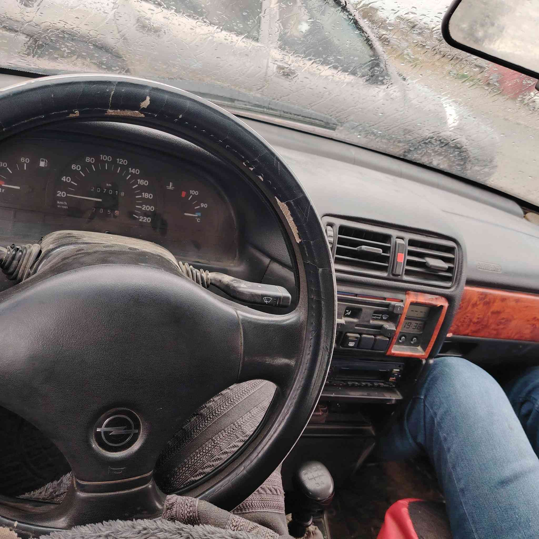 اوبل فكتره حجم 16محرك او كير شرط سياره بلاديه وظع شركه كاربون كامله سعر 35
***********
