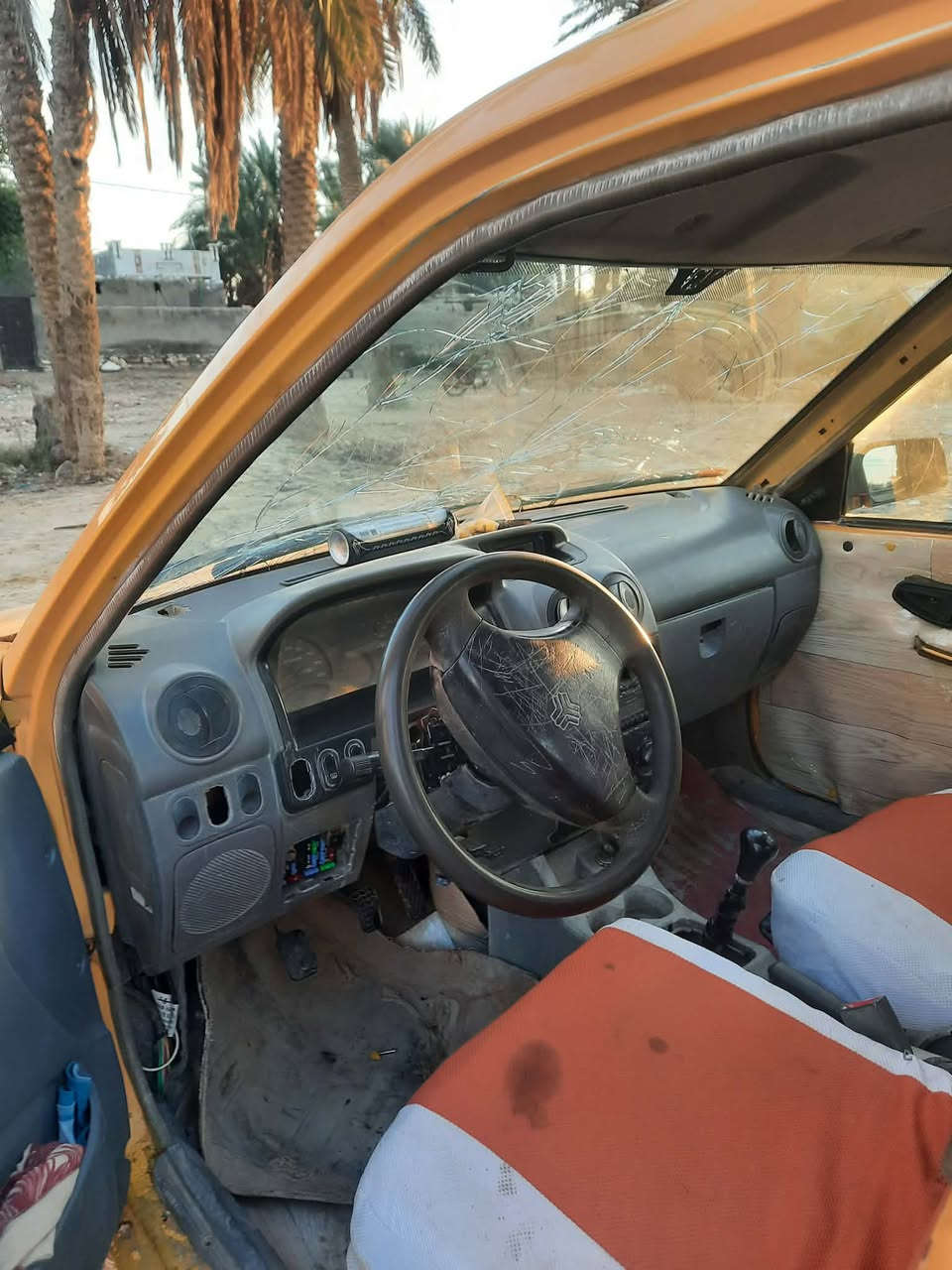 سايبه البيع مويل 2013 محرك وكير وكهربيات شغاله السعر 17 وبيه مجال ***********
