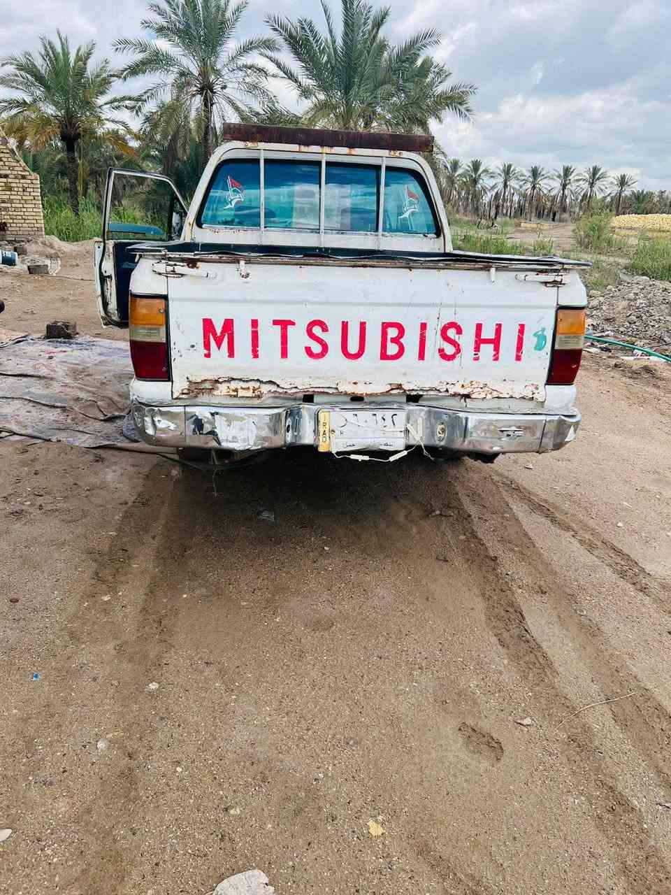 السلام عليكم مستوبيشي للبيع سياره جاهزه السعر 20 وبيه مجال *********** اتصل وبلخدمه
