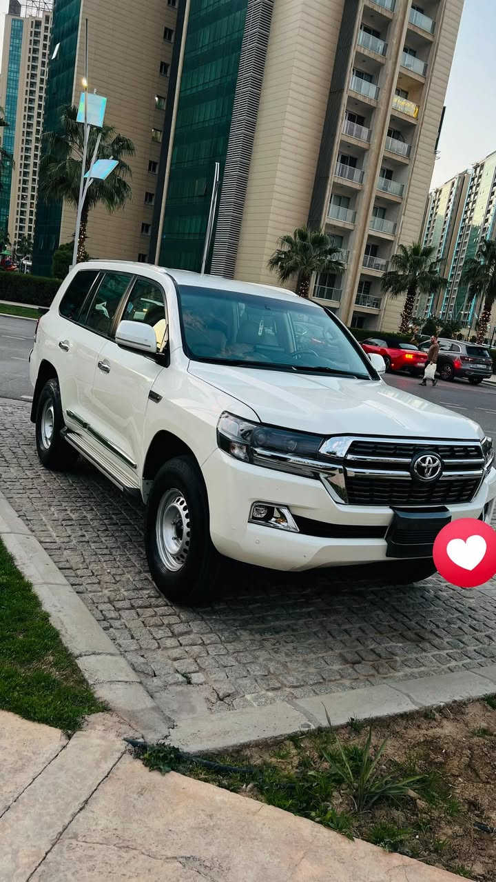 سلام عليكم
لاندكروز 2015 للبيع
فول گير عادي عدا الفتحة
بصمة 
ثلاجة
3 قطع تبريد
مري شفط
حساس امامي خلفي
كامرة خلفي
دبل سبير
دبل تانكي 
دبل باتري
السيارة محدثة 2021 داخل وخارج 
صبغ حزام بدون دواخل بدون شاصي بدون ايرباك
كير محرك مكفولات جديد
السيارة جاهزة من كلشي مابيها نقص 
السعر 335$ وبيها مجال

***********
