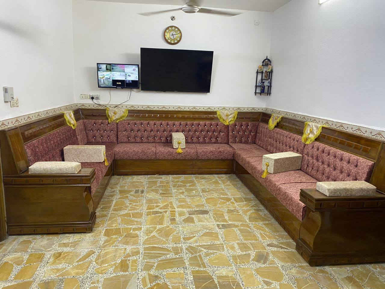 تحيه طيبه لكم انسب الاسعار واحدث الموديلات
القديم يرجع جديد حسب طلب لزبون مديل ولون...
اعاده دوشمه وتصليح تخمك القديم بموديل جديد
✨✨✨✨تفصال حسب طلب بسعر مناسب 
اعادة دوشمه🌀
صيانه🔧
اسفنج🧽
بولستر/ديباج
قماش تركي … وتر بروف🪙
واللوان ونوعيه القماش على رغبة الزبون
تغيير رجليين 🛋️🪑التخم
 
ان شالله ينال اعجابكم 🤍
اي استفسار مراسلة الصفحه
مكان المعمل بابل مدينه الثورا معمل الجوكر للاثاث 
***********
