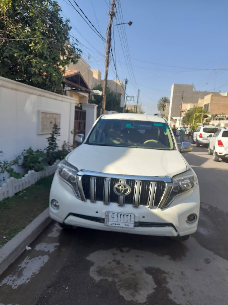 سلام عليكم برادو ٢٠٠٨ حادث من الامام محدثه ٢٠١٧ سياره حلوه مكينه بيها بخاز خفيف عنوان بغداد السعر ميه وعشره وبي مجال للشراي 
رقم     ***********
