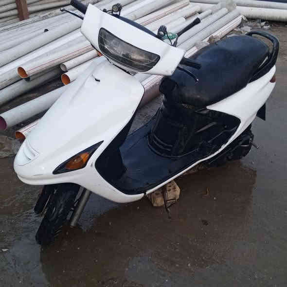 للبيع السعر 325وبيه مجال ***********
