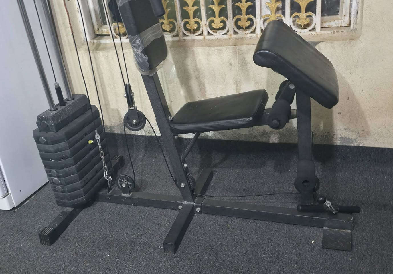 ملتي جم ثلاثي لجميع تمارين الجسم بي تمارين ظهر وتمارين ايد كيل وتراي وتمارين بطن وارجل واكتاف جميع تمارين الجسم يتكون من سحب بكرة امامي وخلفي وسحب ارضي وسحب حبل من الوسط وفراشة ودفع ماكنة للامام وسحب دفات للظهر وتمارين سيقان وكيل لاري وعقلة ورفع ساق وبرليك رايدة ب ب٢٥٠ وبي مجال قليل مكان ديوانية لايوجد توصيل


**إذا كنت صاحب هذا الإعلان وتريد حذفه لأي سبب، رجاءا أرسل رسالة إلى الدعم الفني**