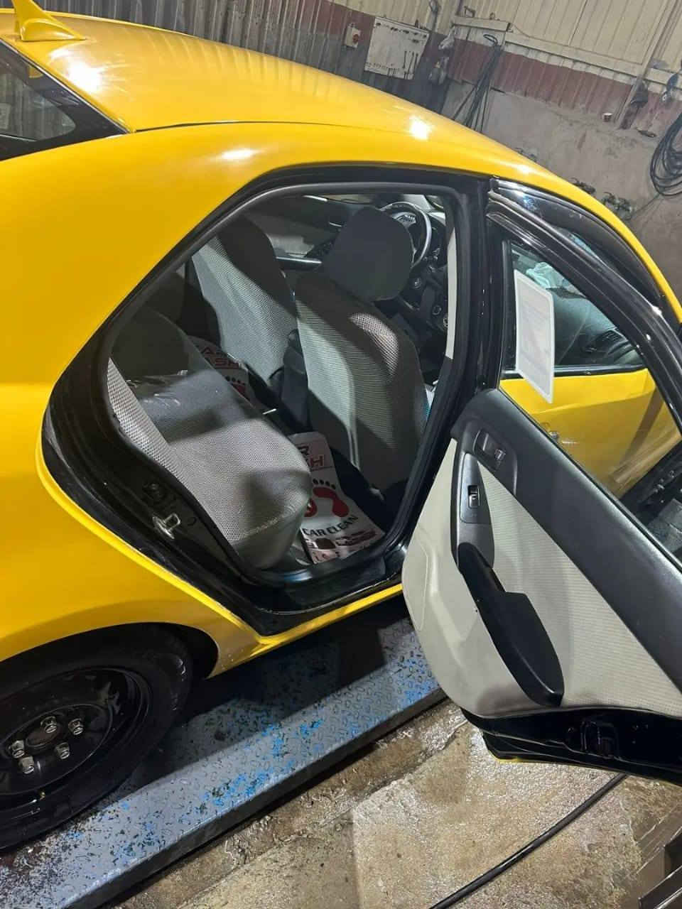 كيا فورتي 2010 وارد امريكي محرك 2000 دبل قطرة دوش 
تخم تاير ويل جديد دوشمة جديدة كاعية جديدة
حادثها جاملغ أيسر جهة السايق السعر 85 وقابل للتفاوض 
للاستفسار  *********** متواجد على الواتساب 
مكاني بغداد
