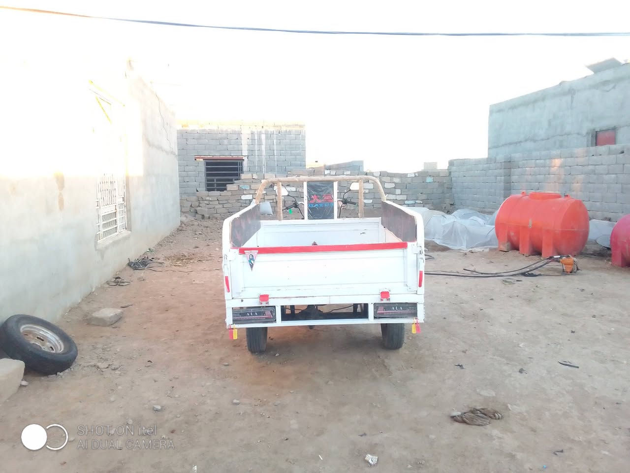 السلام عليكم ستوته للبيع 2015 التفاصيل عل رقم ***********
