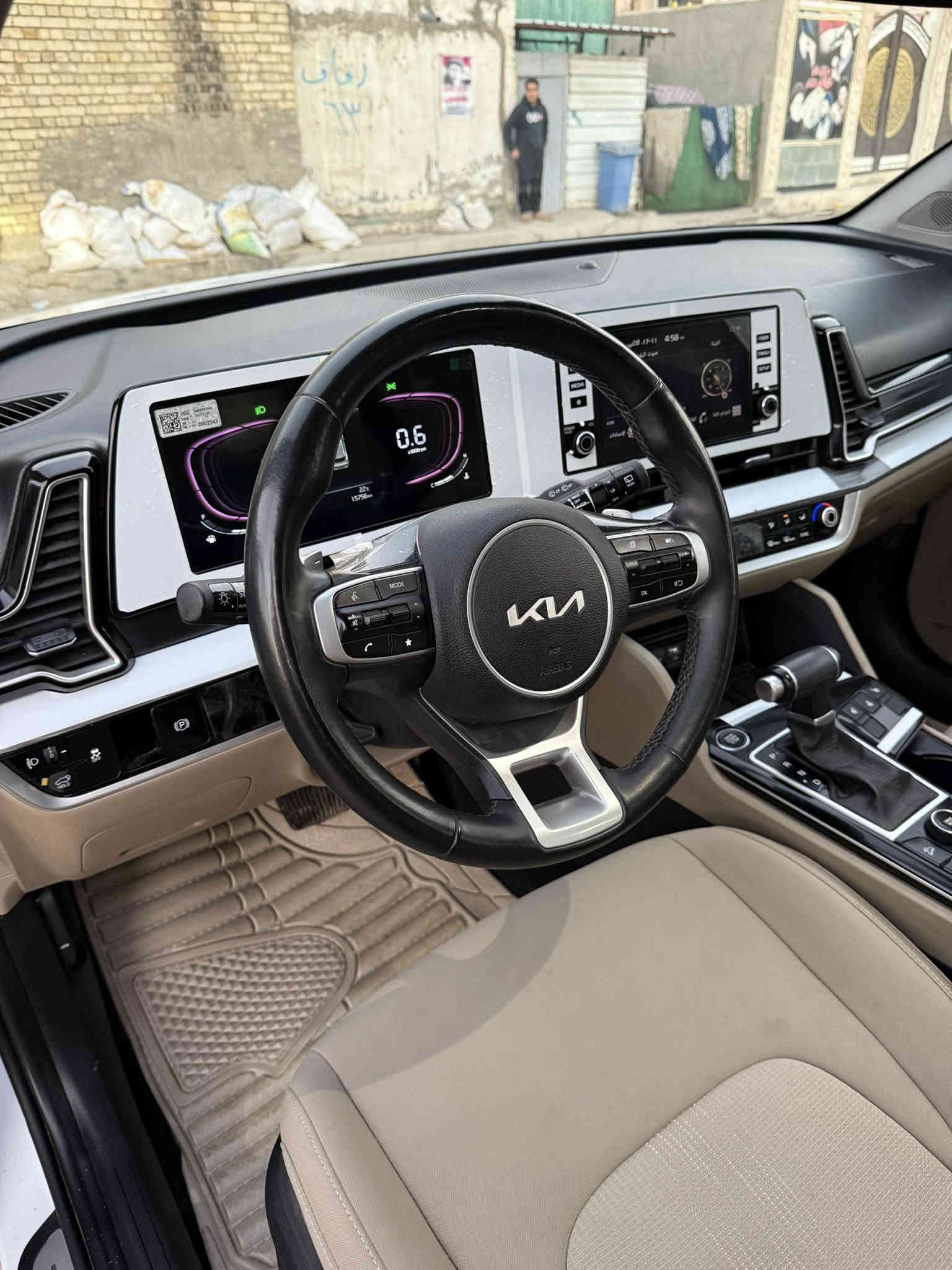 السلام عليكم 
سبورتج 2024
موصفاته 
بنوراما 
حساسات إماميه خلفيه 
صندوق كهرباء 
مري شفط
سايد بريك بصمه 
كشنات تدفئه مع ستيرن
السياره موصفات الجيني بس مو جيتي يعني فول 
السياره بيه بارد بل باب عكس السايق وبل جاملغ الأمامي عله جهه السايق هم بارد وبيه بارد بل جاملغ الأماني عكس السايق 
رقم السياره بغداد 
السياره ماشيه 15 الف 
السعر 240 وبيه مجال بسيط
رقم التليفون ***********
