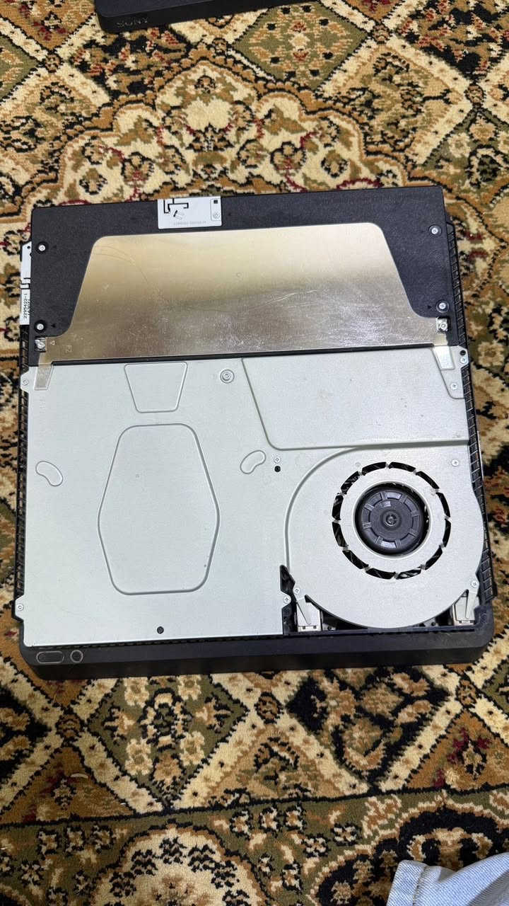 سلام عليكم بلي فور سلم نضافه ١٠٠ كامل ملحقاته مكفول اخو الجديد ويه يدات ثنين اصليات مال بلي ويه ثلاث اقراص gta5 / بتلفيلد4/مافيه / مع كامل الملحقات الاستفسار خاص


**إذا كنت صاحب هذا الإعلان وتريد حذفه لأي سبب، رجاءا أرسل رسالة إلى الدعم الفني**