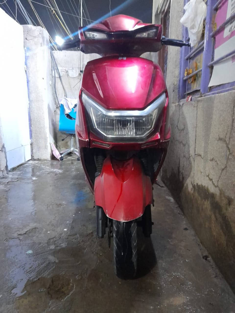 السلام عليكم دراجه سكنس شحن للبيع مكاني  بغداد البلديات كلشي ما ناقصه زوج مرايات بطاريات 5 كبار الدبل استعمال 3 أشهر بعد جديده ومكفوله السعر  400  الرقم *********** للتواصل واتساب فقط
