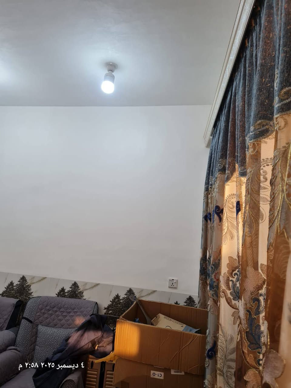 دار سكنية للبيع في الكوفة شارع المعمل قرب صورة الشيخ الوائلي مقابل مجمع المختار خلف الشارع الرئيسي ٢٥٠ متر مربع للاستفسار الاتصال ***********
