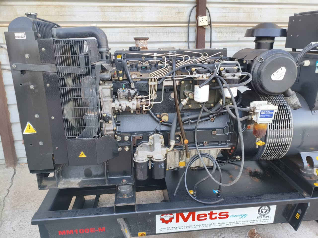 السلام عليكم ورحمه الله
للبيع
مولدة بيركنز إنكليزي 
6سلندر 100كيفي 
عدد ساعات التشغيل 6000ساعة 
مامشتغل داخل العراق
راس التوليد ايطالي
بلادي وضمان ع حمل 
*********** ابو شهم الزبيدي 
بغداد عوريج
