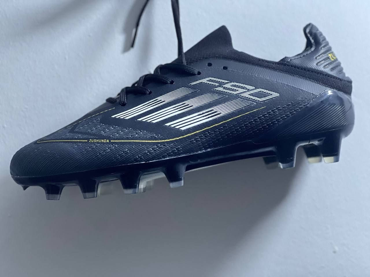 ⚽️👟 أحذية كرة القدم الأصلية بأفضل الأسعار! 👟⚽️
هل تبحث عن حذاء كرة قدم مريح وعالي الجودة؟
لدينا تشكيلة مميزة من أحذية كرة القدم بمختلف المقاسات والألوان، مناسبة لجميع اللاعبين.
✅ جودة ممتازة
✅ تصميم عصري ومريح
✅ مقاسات متنوعة
✅ أسعار مناسبة
✅ توصيل سريع
📩 للاستفسار أو الطلب، راسلنا عبر الخاص.
اختر حذاءك وانطلق نحو الفوز! ⚽🔥


**إذا كنت صاحب هذا الإعلان وتريد حذفه لأي سبب، رجاءا أرسل رسالة إلى الدعم الفني**