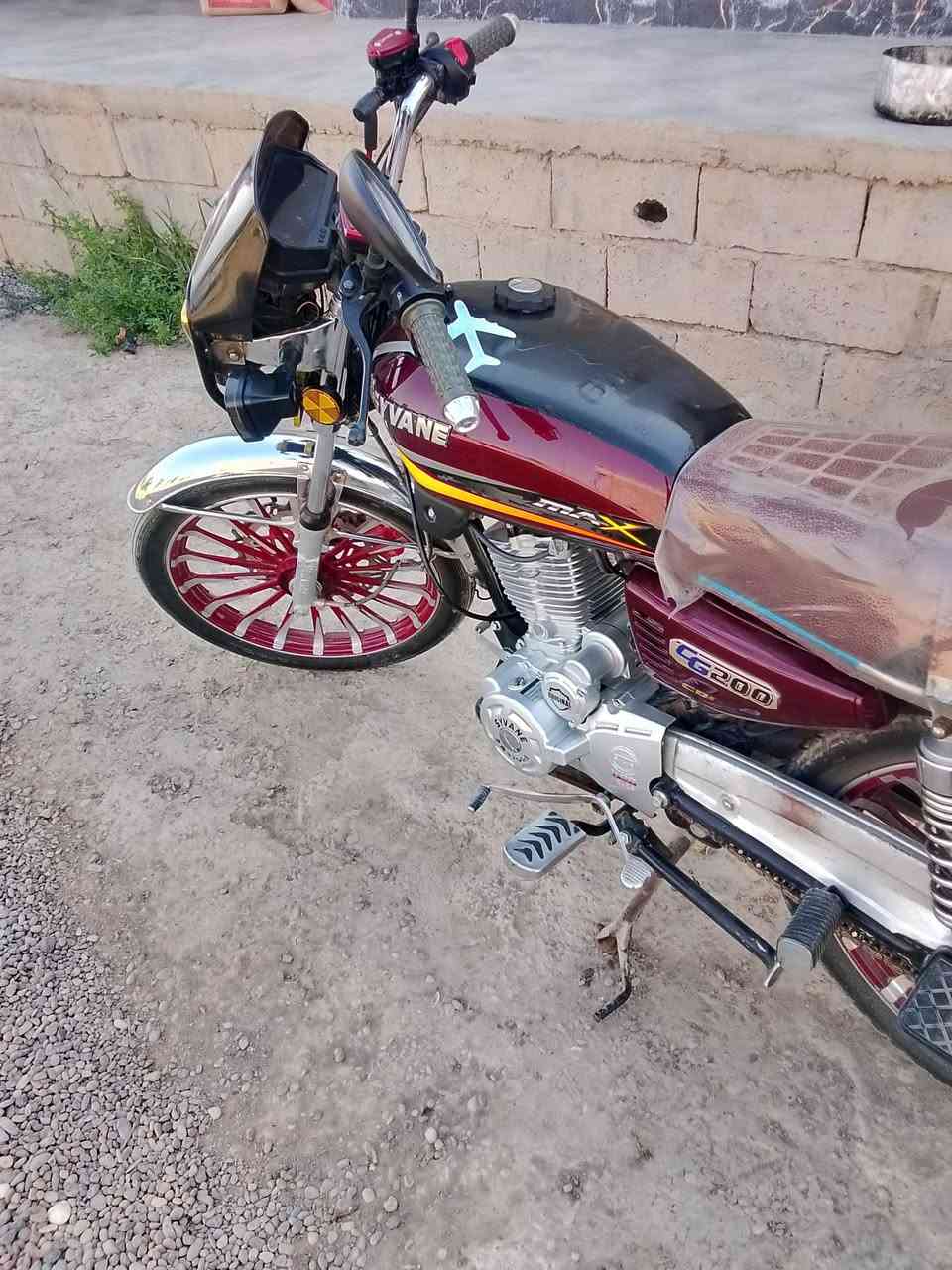 موطورللبيع موديل 25محرك 200موطور محرك شرط شركة منفيس موجود ***********
