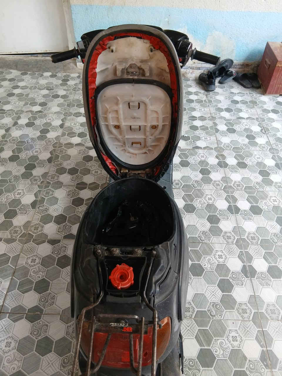 للبيع منغولي نثيه عوزهه باتري وكلوبات اشاير يعني ربط دراجه سلفه شغال النضافه شوفت عينك هندر واحد بكل وقت قفل اكسن سكان شراي يجي خاص *********** ناصريه مركز
