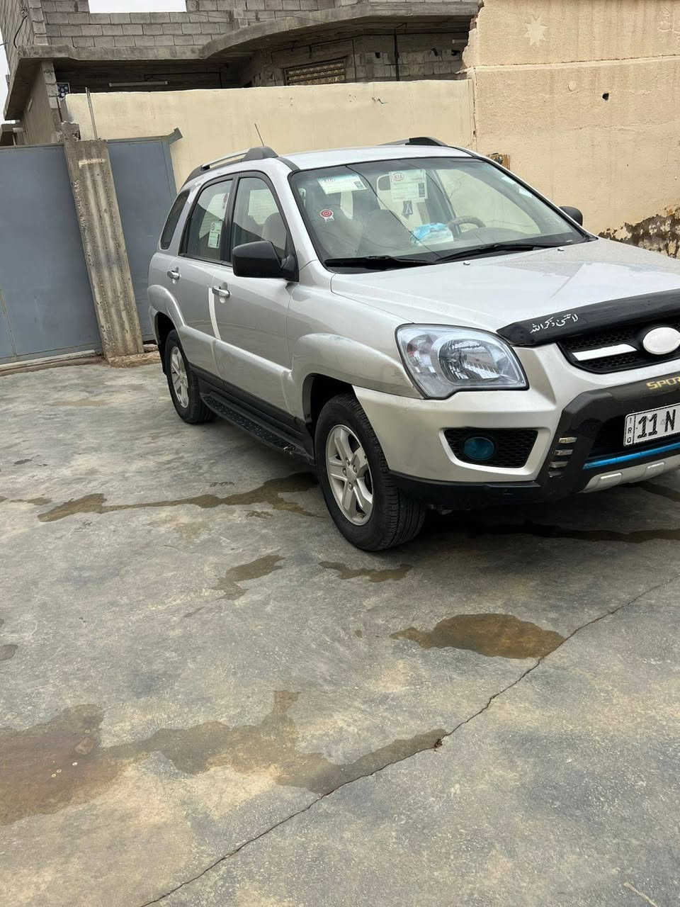 سلام عليكم سبورتج 2009 للبيع رقم بغداد دولي سنوية جديدة السيارة متعوب عليها مال جناي مكفولة كفاله عامة من الصبغ والضرر والسونار مرفق مع الصور  مكينة كير مكفولات صدر أمامي خلفي جديد تدفىة تبريد شغال تخم تاير السعر 125 وبيها مجال مكان السيارة ديالى الشراي يتصل ***********
