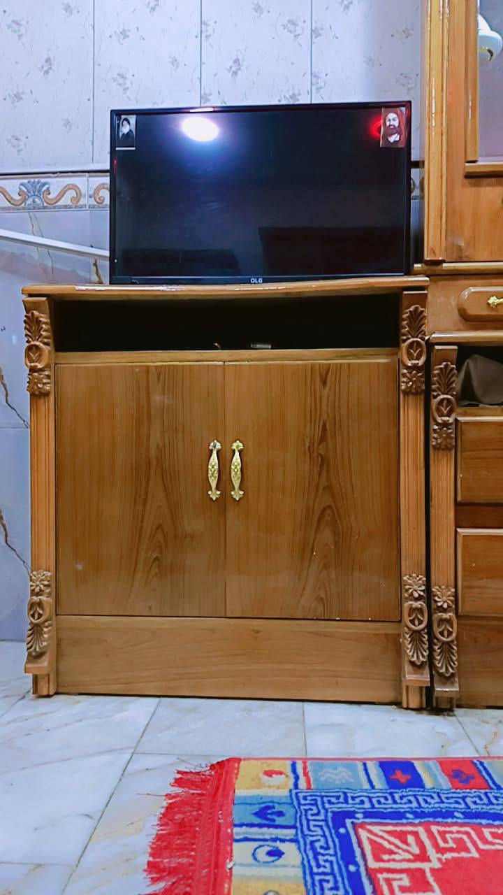 للبيع سعره مليون و100 اتصل ***********
