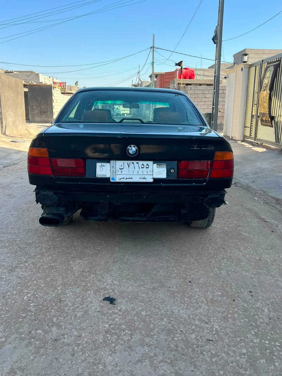 لسلام عليكم
للبيع 535 
رقم بغداد 
سنويه ساقطه ب 22 
عليه غرامه 400 الف ينزل من سعره 
شرط التحويل
بيه مكينه 30 مفتوح 
حداديه 70‎%‎
السعر 27 $وبيه مجال 
***********
