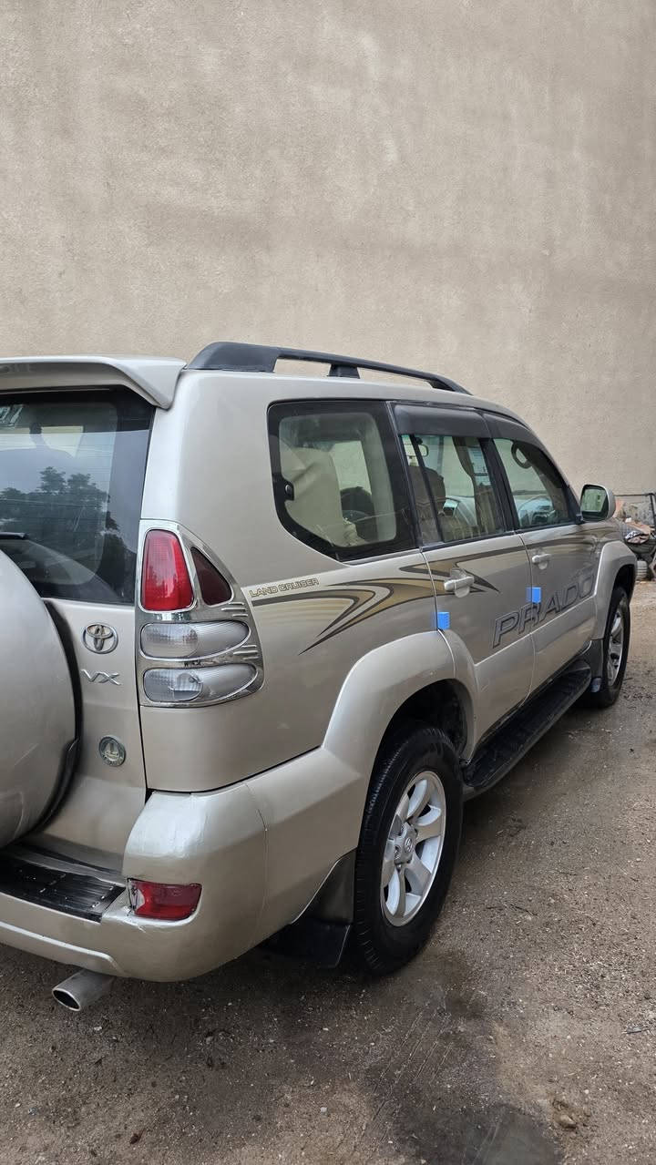 برادو VX خليجي مديل 2004 سبعه راكب رقم بصرة الدولي جديد شرط تحويل فول مواصفات دبل تانكي وسبير تعليك سياره محرك 6 سلندر مكينه كير كفالة حداديه عامة جديده تخم تاير جديد كهربائيات كلها شغالة تبريد 3 قطع ثلج شاد دوشمه و شاشه وكامره سياره جديده كلش كفالة من الضربه و التبديل و البارد فقط بيها صبغ عام جمالية العنوان البصره السعر 115 وبيها مجال هـ***********
