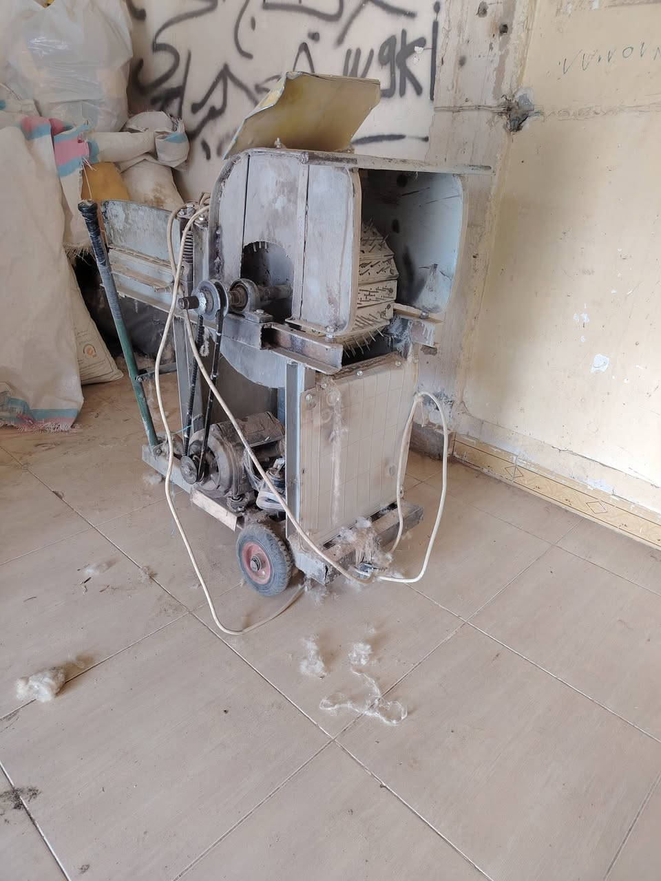 ندافه مال صوف وكطن وديباج لبيع مال سعره 550بهه مجال مكان كركوك واحد حزيران
***********
