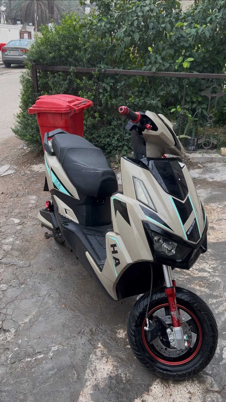 السلام عليكم دراجه سكنس شحن موديل 2024 ، 6 بطاريات للبيع نقصها بس بريك الخلفي مواصفاتها ، نضام البك ، ومثبت سرعه ، ويل ودبلات وعضمه سكليتر ويدات بريكات رياضي هيدروليك ، سرعتها الحقيقيه ع الويز 70 ، تمشيك 40 كيلو بالشحنه الوحده ، بيها نضامين تشغيل بصمه وسويج ، بيها نضام السرقه ، وبيها 3 سرع ، الدراجه خير من الله ونضيفه وما فديوم وكفتني بشارع ، السعر 600 وبيها مجال للشراي عنواني بغداد الزعفرانيه ، ***********
