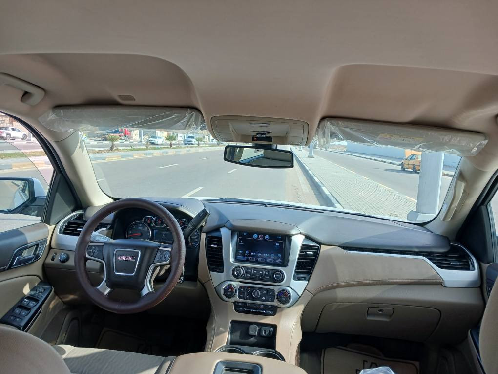 السلام عليكم 
GMC
2020 خليجي
رقم بصره الجديد
SLE
ماشيه 90 كيلو
بيه بنيد تبديل بلادي
وجاملق امامي صبغ
مع تعديل بصيط جداا بالشاصي
باب خلفي كهربائي
العنوان البصره
السعر 370
الهاتف 
*********** البصرة, العراق
