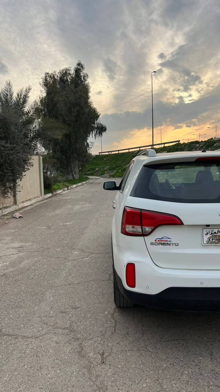 السلام عليكم 
كيا سورينتو 2014
محرك 6 سلندر
ماشية 29 الف حقيقي
سيارة على وضع الشركة
رقم نينوى 
كشنات جلد 
السيارة كفاله عامة من كلشي 
للاستفسار اكثر يرجئ الاتصال على الارقام التالية 
***********
***********
