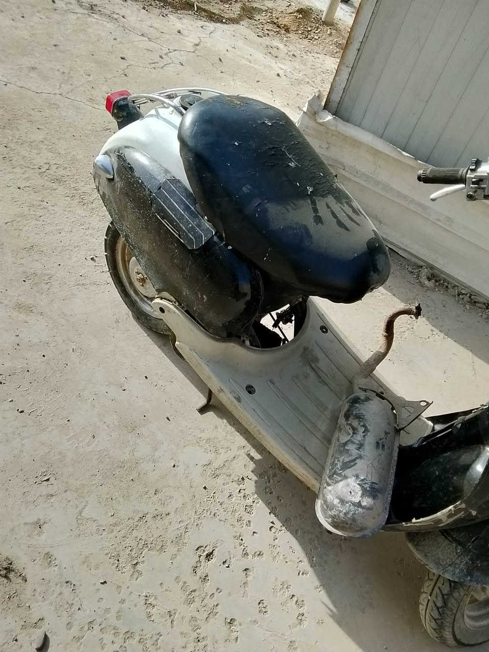 درجة 60 لبيع كوم حديد عاطله السعر 75 وبيه مجال العنوان بغداد الراسه العبيدي رقم ***********
