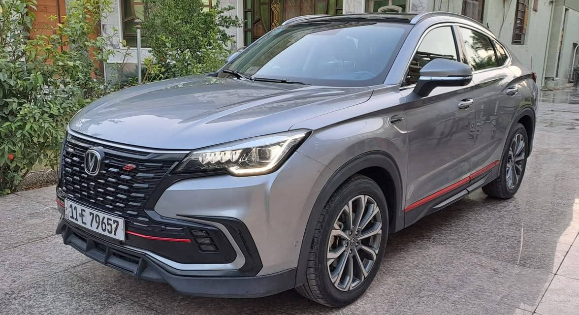 السلام عليكم للبيع موديل 2022
ماشية ١٥ الف 

بعدهة بل ضمان

مكفولة من الصبغ وضربة 

فقط بيهة رصعتين 

فول موصفات 
السعر ٢٧ مليون وبيهة مجال 

***********
