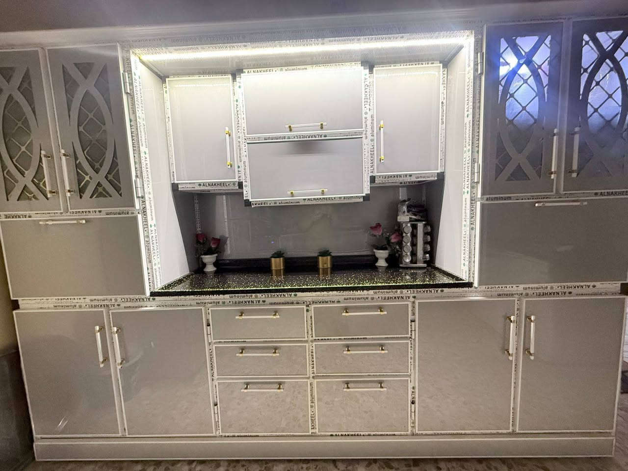 مرحبا بعد أذن المدير كاونتر  ب 950 اخو الجديد تسگام بغداد العبيدي قياس 4 امتار ونص ويه السنگ مثل متشوفون جديد كلللش    اذا شراي تفضل خاص وادلل  بدون كسر بالسعر رجاءا


**إذا كنت صاحب هذا الإعلان وتريد حذفه لأي سبب، رجاءا أرسل رسالة إلى الدعم الفني**