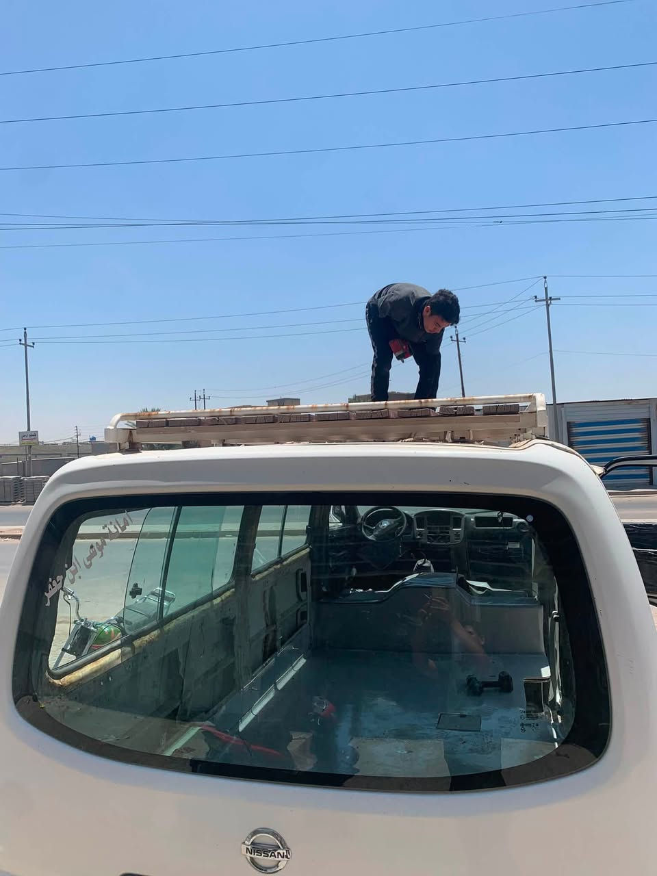 سلام عليكم سيبايه نيسان ناصيه تزريف نضيفه السعر ١٠٠ وبيهة مجال مكاني بغداد مدينة الصدر الورفلي ***********

