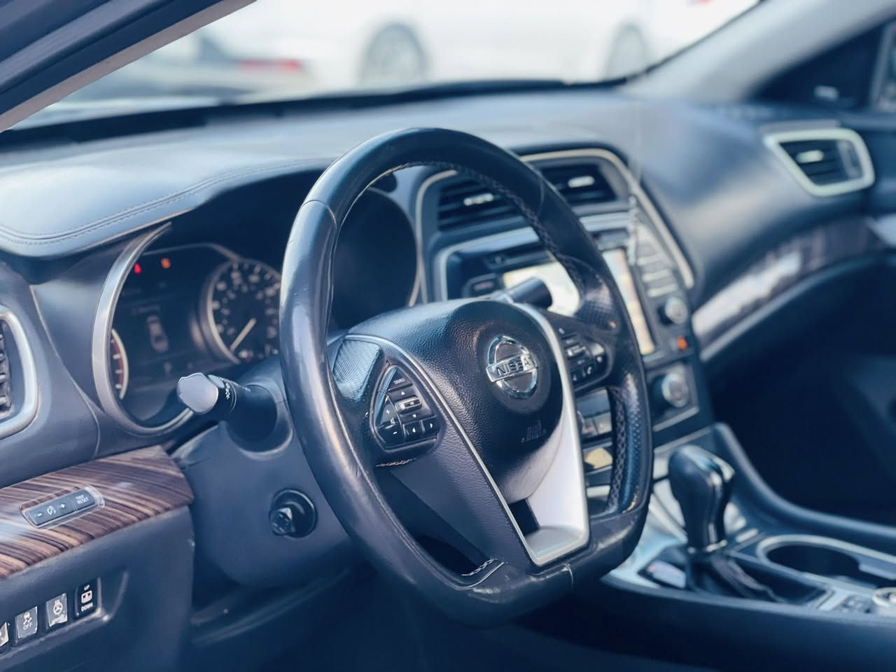 سلام عليكم     2018    
صور امريكا مرفقه 
نيسان مكزمه بلاتينيوم فول مواصفات 
بسمي تحويل مباشر    رقم وسنويه وهزه جديد 
 هاتف ‭0 770 409 1344‬         سعر 128
