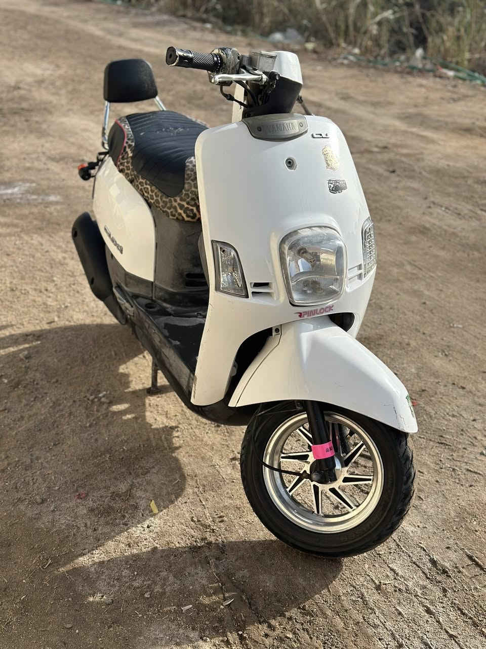 بوليس البيع دراجه حلوة و نضيفهً كهربيات شغاله ما عده السلف دراجه مبدله ولفات   مكينه حلو نشطه 
رقم(***********
سعر 825
مكاني بصرهً الجزيره
