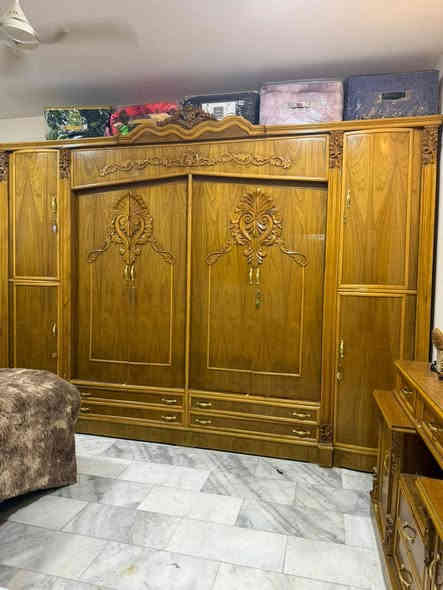 للبيع غرفة نوم صاج تكمه  بغداد حي الحسين سعرها مليون ونص رقم ***********
