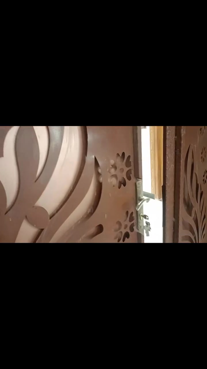 شقق للايجار بأسعار رمزيه كوفه حي 17 تموز 
للتواصل ***********
