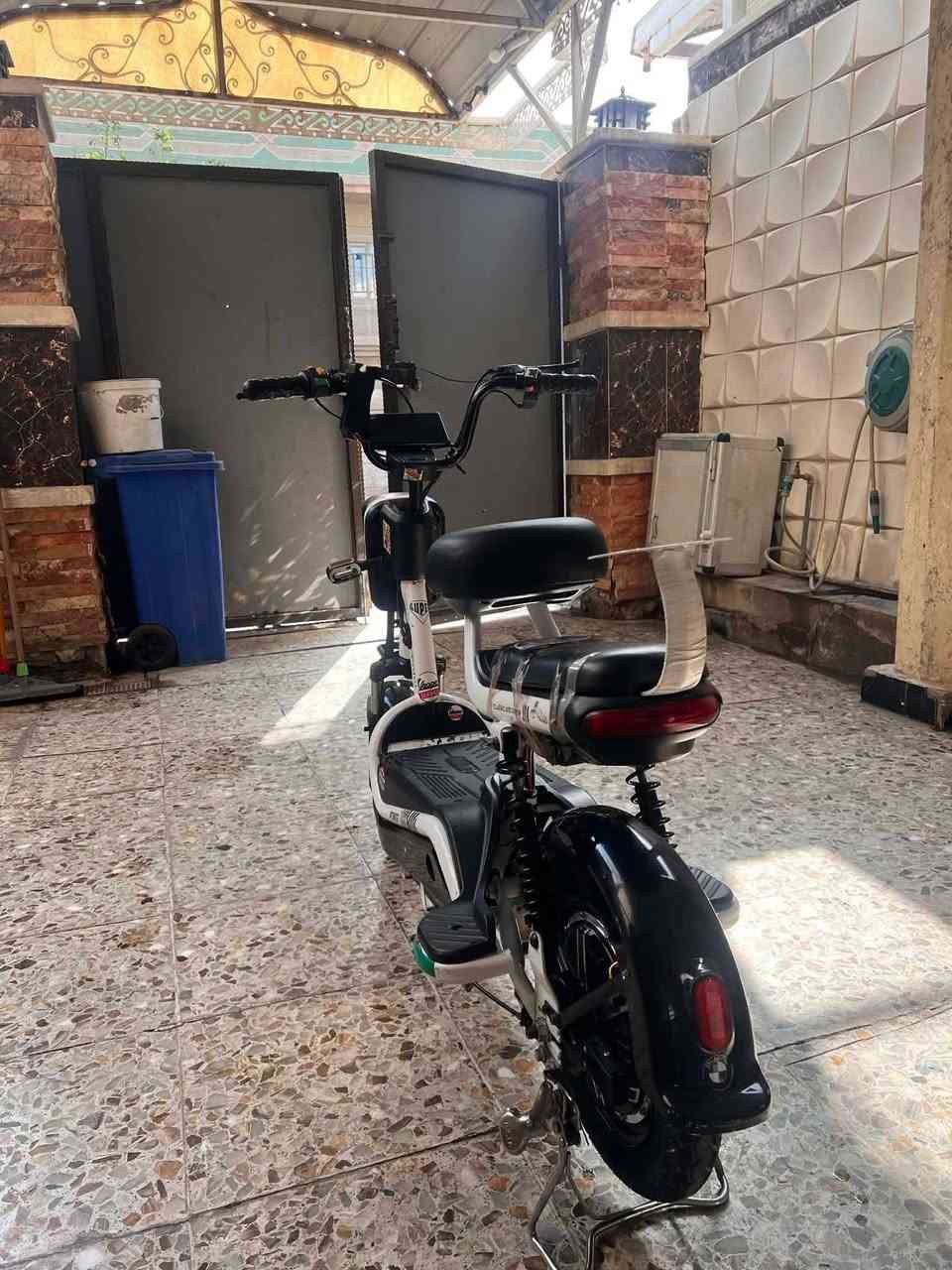 دراجه شحن حجم 14
مكان بغداد 
250 وبيها مجال
***********
