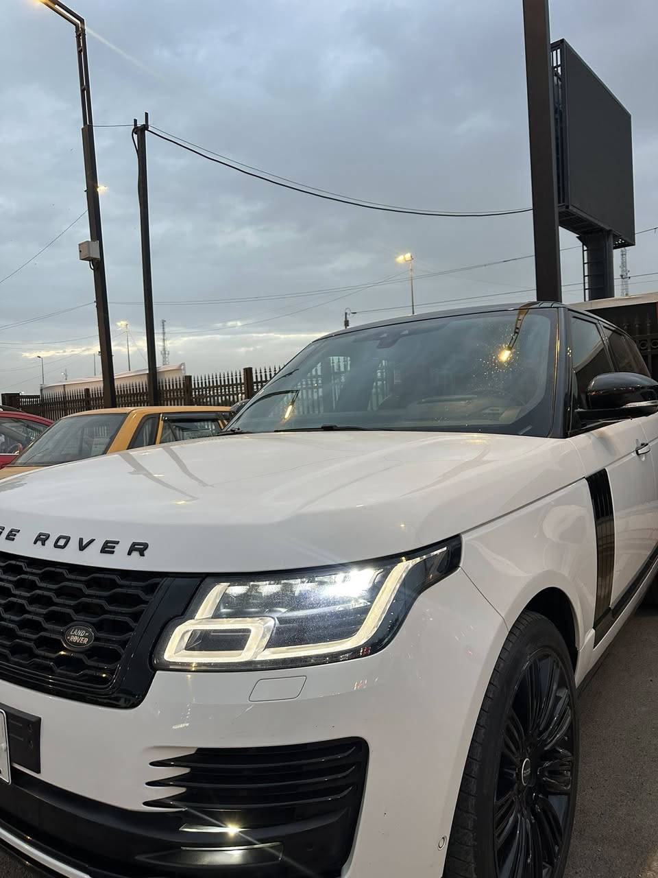 رانج 2018 اوتوبايوكرافي 8 سلندر سوبر رقم بغداد الماني ضمان دولي ماشية ٧٩ الف كم العنوان بغداد مكفولة فقط ربع الدعامية صبغ اثر شخط
***********
