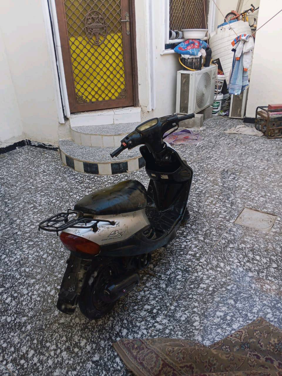 السلام عليكم ، دراجة ياماها 9 زروف للبيع او مراوس  اي دراجة ثانية ، السعر 200 الف نقصها بس باتري للسلف والكهربائيات ، العنوان البصرة قضاء شط العرب الجزيرة باب الهوى