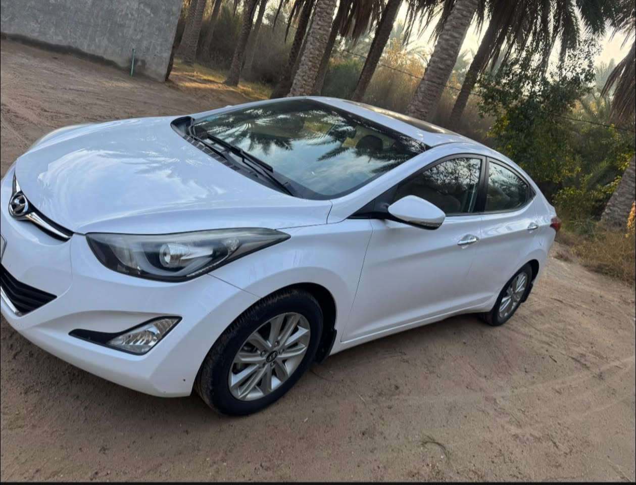 سلام عليكم النترا 2015 مكفوله من الصبغ والتبديل رقم بغداد دولي فول مواصفات محرم 1800 ممفتوح 
سعره 134 وبيه مجال 
***********
