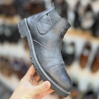 بوت رجالي • جلد طبيعي • مقاس ٤٠