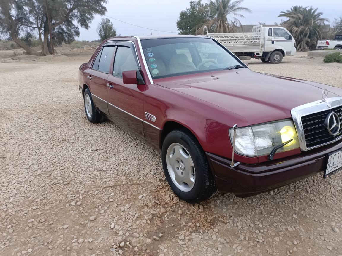 مارسدس موديل 1987سياره جاهزه مكينه كير حداديه تخم تاير كهربائيات سياره مكفوله من ضربه مصبوغه جماليه السعر 57المكان شاميه *********** ديوانية, القادسية
