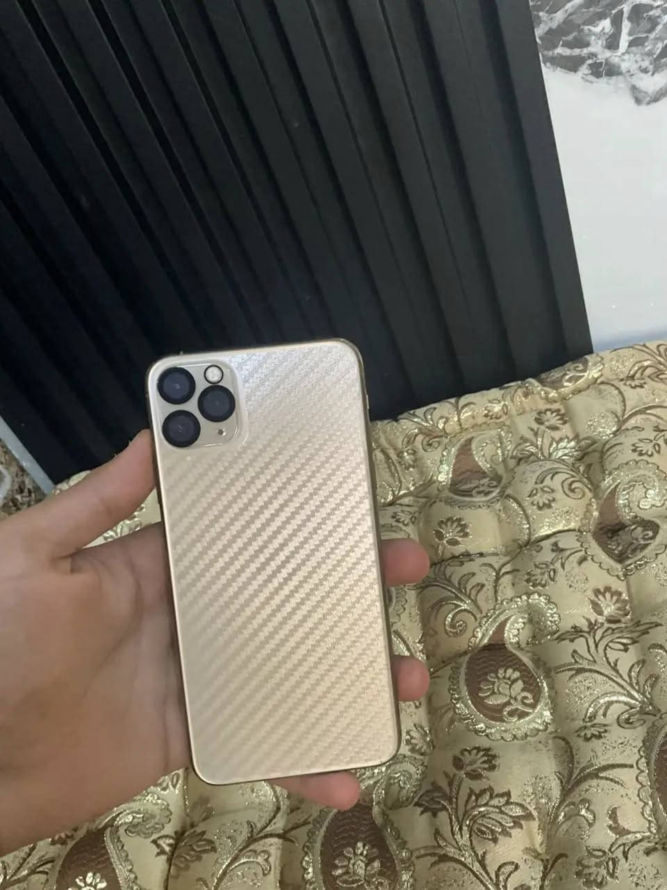 iPhone 11 Pro Max
* الذاكرة: 256GB
* نسبة البطارية: 96%
* الجهاز نظيف جدًا وما مفتوح نهائيًا (شرط)
* ويا الشاحن الأصلي

💰 السعر450 وقابل للنقاش بحدود المعقول

📩 للجادين فقط، تواصل خاص


**إذا كنت صاحب هذا الإعلان وتريد حذفه لأي سبب، رجاءا أرسل رسالة إلى الدعم الفني**