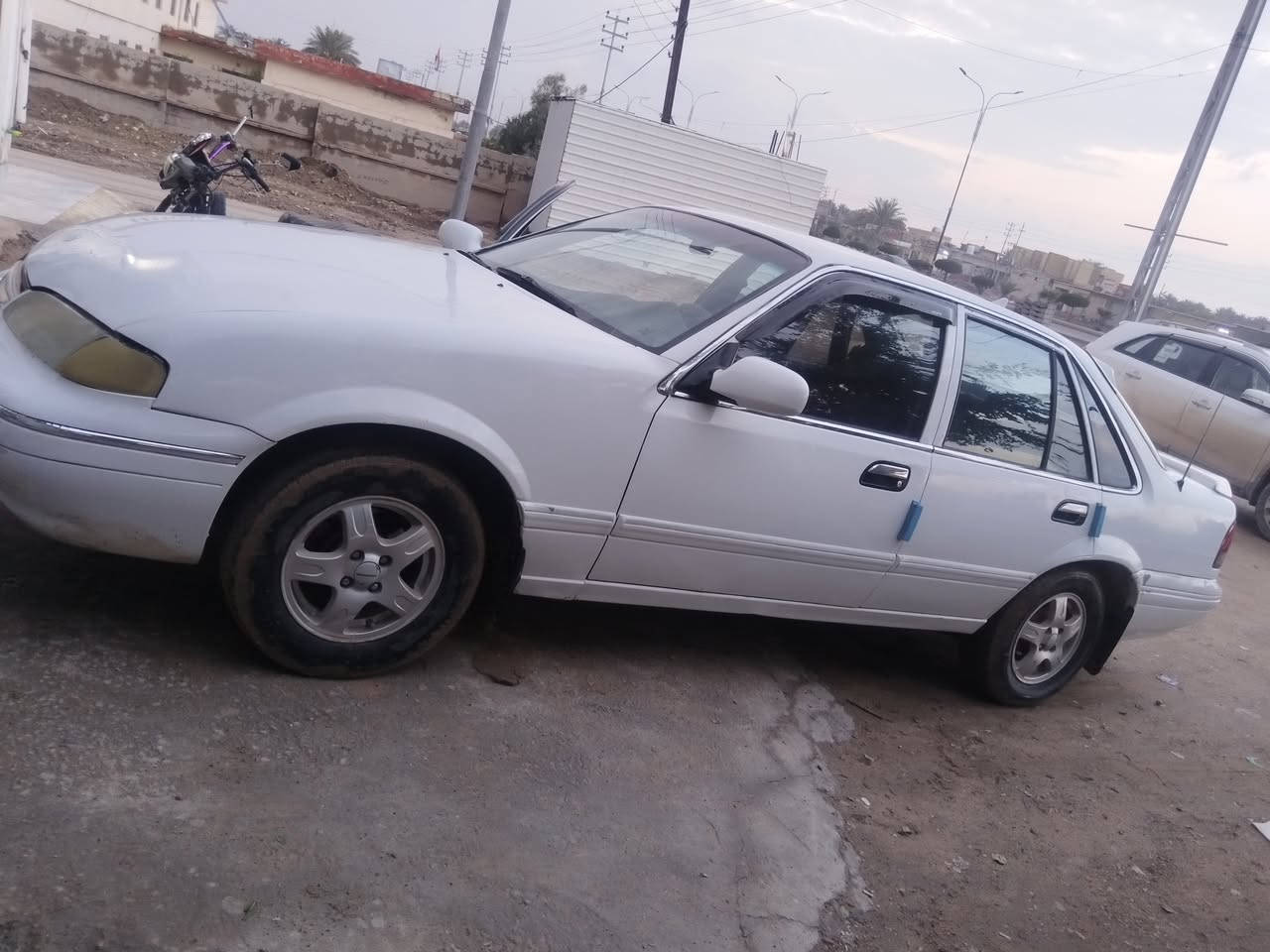 السلام عليكم.. 
برنس فراشه موديل 96
تبريد شغال جاهزه مابي اي نقص
صبغ جمالي احزام فقط
محرك.. مسكر.. خير من الله 
السعر.. 42.. وبي مجال 
رقم بغداد.. 
الاتصال.... ***********
