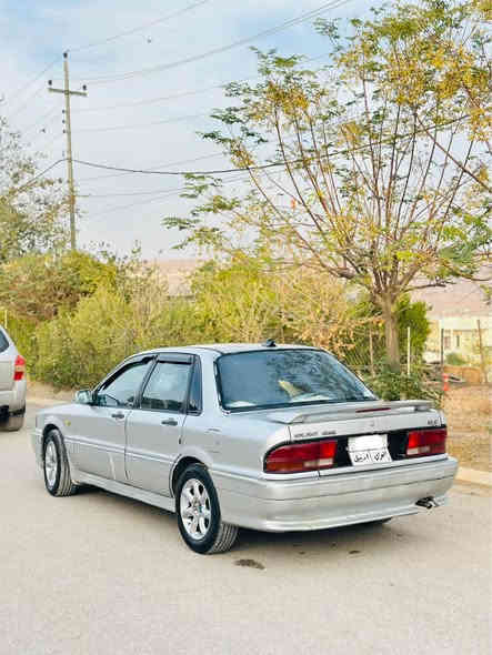 گلاند مۆدێل 1991 مەکینە٦٣بیلاد گێرعادی
گێرو مەکینەو تەحویل و غرامەو براوە بەشەرت
سەیارەکە بۆیاغی نیە دەعم و لێدراو خایسی نیە 
سەنەوی بەسەر چوە بە ناوی خۆمە 
تەقەو رەقەی نیە پێش و دوای تازە توند کراوەتەوە  
٤ تایەی نوێی لە ژێرە کارەبایاتی کامل مەزبوتە 
شوێن کۆیە سعری ٣٧ وەرەقەو مەجالێکی برایانە ژم*********** أربيل
