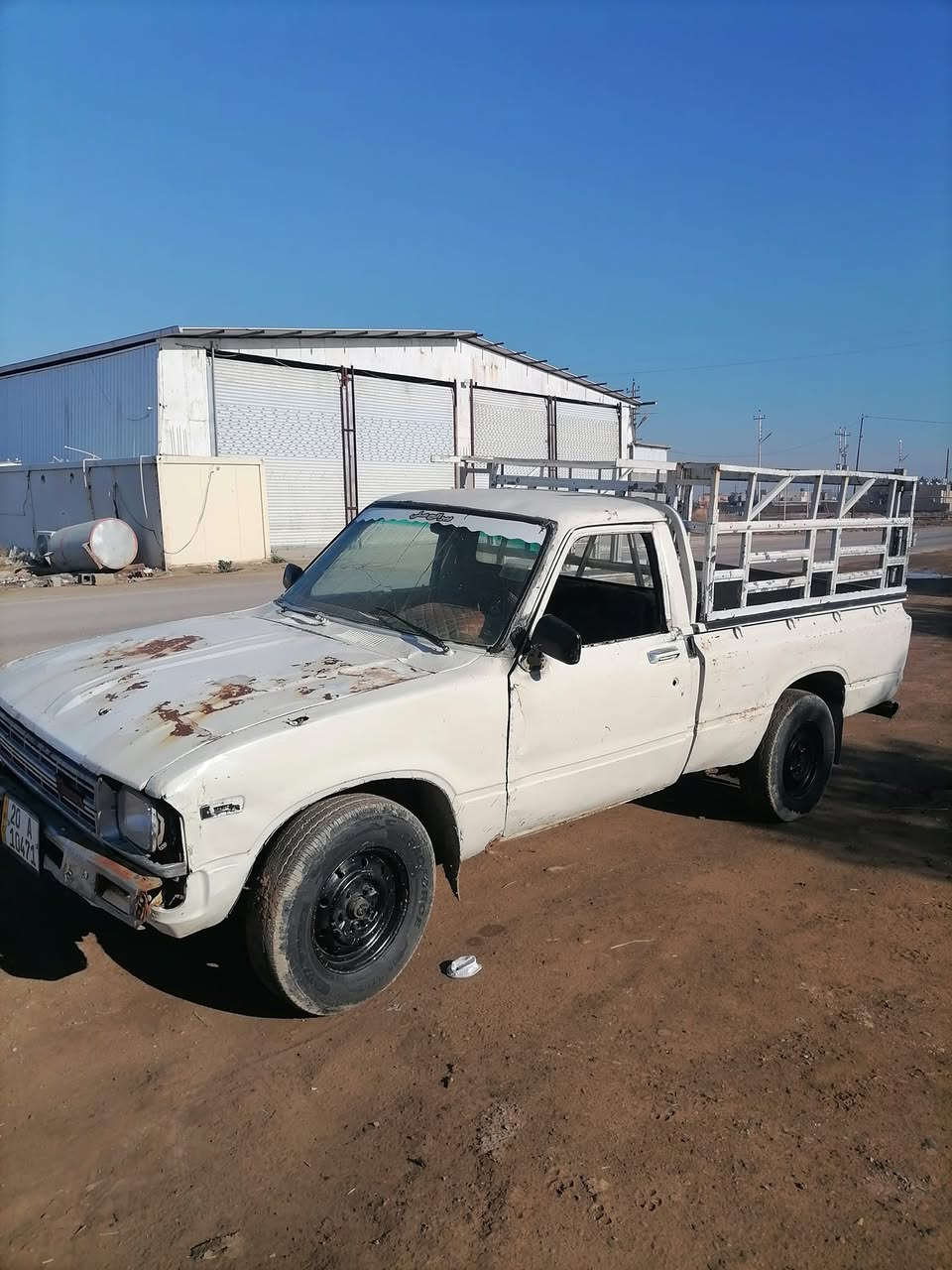 للبيع بيكم موديل ٨٢ رقم ديالى بسمي كير مكينه بل باكيت تايرات نضيفه كشر زين داخل زين كهربائيات شغاله السعر ٢٢وبيه مجال رقم الهاتف ***********
