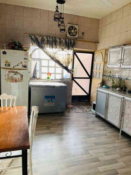 شـركـه أنوار الجـزائري للعقارات والمقاولات 
يتوفر بيت سكني للبيع 
العنوان : كوت الحجاج - خلف البهاء📍
المساحه :   250 م
الواجهه :   12.5 م
محتويات البيت : 4 غرف نوم + صاله + مطبخ + 
استقبال + كراج 
المواصفات : بناء 2009 طابوك بالكامل + 
شارع تبليط 10 م + قريب لكازينو لبنان + 
طابو صرف لايوجد ورثه 
السعر الأجمالي :  650 مليون 

عنوان الشركه الجبيله مجاور جوتن للاصباغ 
و قصر شيرين  📍

شركه أنوار الجزائري للأستثمار العقاري والمقاولات العامه والتجاره العامه . 
الشـركة  مجازة رسمياً وقانونياً من جميع الجهات المعنيه 
 
للاطلاع على باقي العروض او مشاركه عرض مع الشركه
 التواصل عبر الارقام التاليه :
***********
***********
***********
