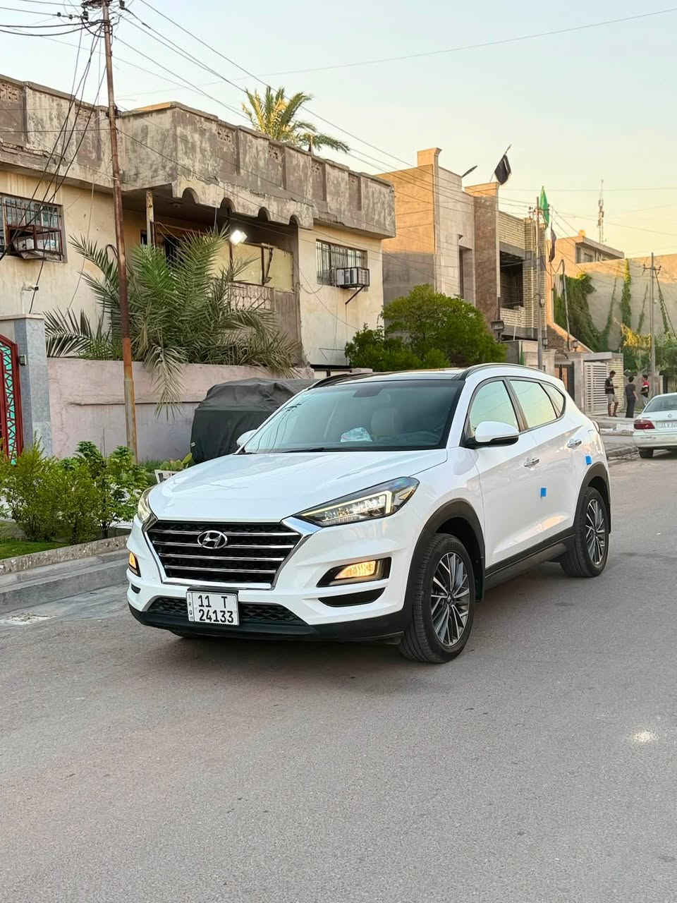 السلام عليكم توسان2019خليجي شركة الكاصد كوري اصلي ماشيه100الف مكينه كير مكفولات تخم تاير تبريد جديد ثلج صدر الامامي وخلفي جديد مبيه اي نقص رقم بغداد باسمي هزه وسنويه وارقام كله جديد مواصفات مكينه2000دوش مكفوله بانورامه قطعتين تبريد لد الامامي وخلفي حساس خلفي والامامي لايت5عدسات زنون بلادي مري شفط الاشاير بالمري يدات نيكل5ويلكب لايت دوار معا الستيرن تحكم استيرن جهتين شاشه كبيره كامره خلفي ثلاجه بجكمجه صاج ملكي بلادي مكان سياره بغداد المشتل رايد180ورقه بيه صبغ ربع بنيد فقط وباقي سياره مكفول من صبغ وتبديل***********
