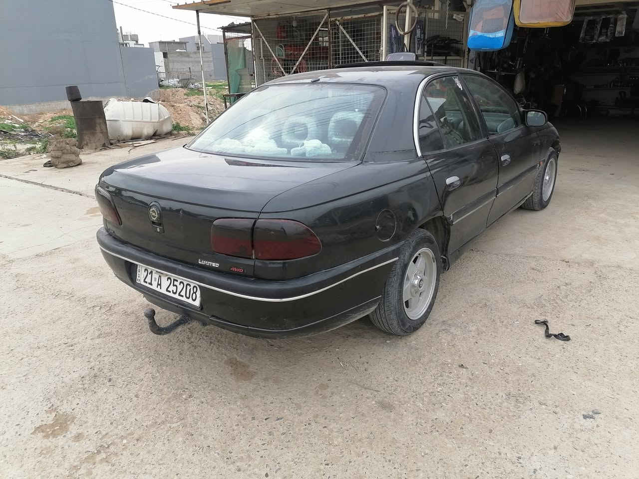 اوبل بزون رقم سليمانيه موديل ٩٦سنويه سنويه جديده رقم انكليزي تخم تاير جديد دواخل جديد سقف سلايت محرك٢٠كبس كير اوتوماتيك مكفولات بدون اي نقص سياره احلى من الصور تدفئه تبريد شرط التحويل والوكالة بيها كوبون بانزين سعرها/ ٥٢ /وبيها شويه مجال عنواني ديالى خانقين *********** /
