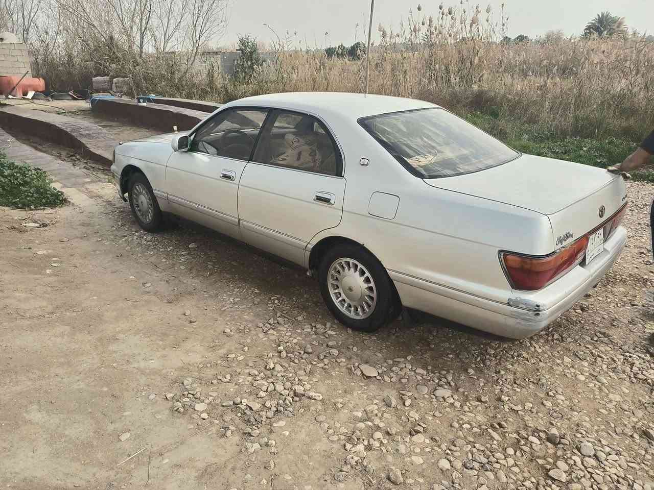 السلام عليكم بطه ١٩٩٥منفصل مكفوله 
محرك ٢٥٠٠ رقم بابل سنويه٢٠٣٠تحويل السعر٦٢ بيها مجال اتصل***********
